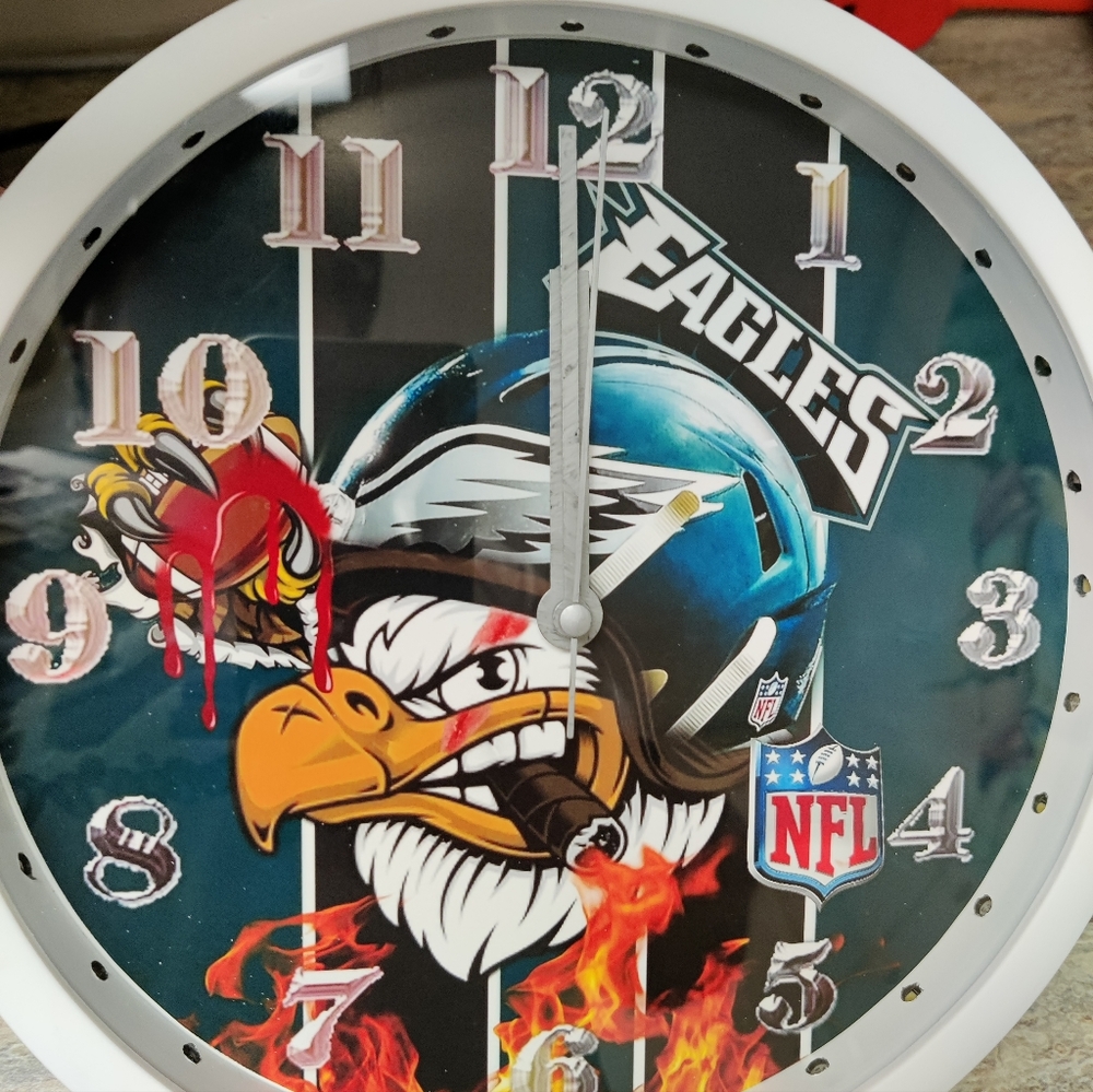 COPY - Philadelphia Eagles clock